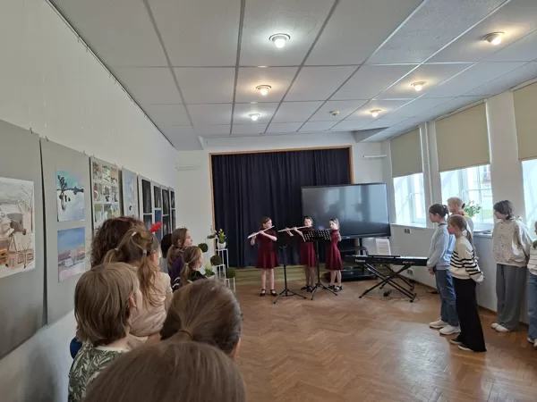Izstādes atklāšana Aizkraukles Mākslas skolā 10.04.2026.