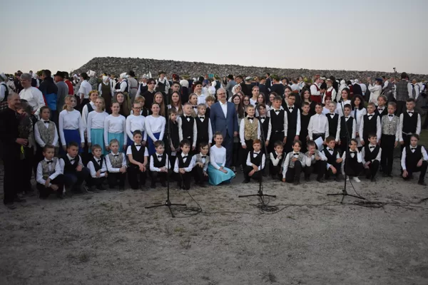 Dziesmu svētku cildinājuma akmens svinīgs atklāšanas pasākums “Celiet mani uz akmeņa” 13.05.2023.